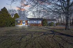 1196 Somerlot Hoffman Rd W, Marion, OH 43302 - Photo 1
