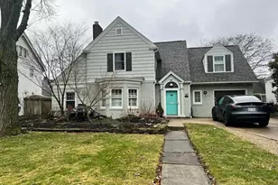 1977 Bedford Rd, Columbus, OH 43212 - Photo 1