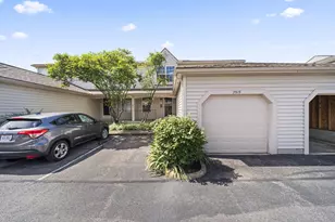 2515 Dahlia Way, Columbus, OH 43235 - Photo 1