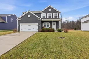 1262 Forest Edge Dr, Marysville, OH 43040 - Photo 1