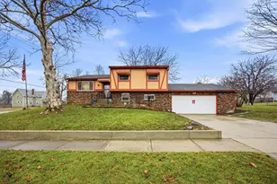 2883 Valley Green Dr, Columbus, OH 43207 - Photo 1