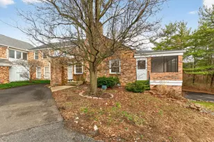 5368 Yorkshire Vlg Ln, Columbus, OH 43232 - Photo 1