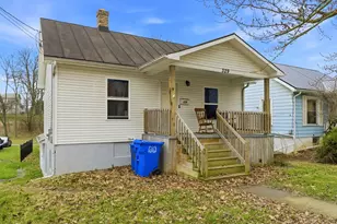 329 W High St, Mount Gilead, OH 43338 - Photo 1