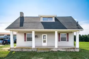 3935 N Section Line Rd, Radnor, OH 43066 - Photo 1