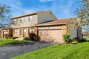 2326 Laurelwood Dr, Columbus, OH 43229 - Photo 1