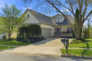 985 Linworth Village Dr, Columbus, OH 43235 - Photo 1