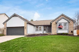 3226 Summer Glen Dr, Grove City, OH 43123 - Photo 1