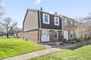 434 Pamlico St, Columbus, OH 43228 - Photo 1