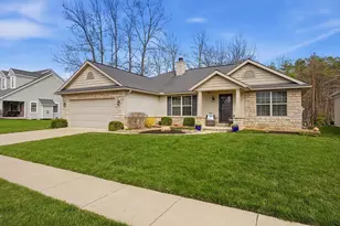 320 Middleburn St, Johnstown, OH 43031 - Photo 1