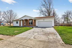 292 Moorfield Dr, Columbus, OH 43230 - Photo 1