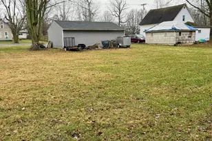 517 S Walnut St, Marysville, OH 43040 - Photo 1