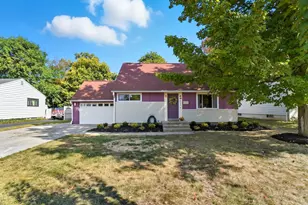 2424 Nottingham Rd, Columbus, OH 43221 - Photo 1