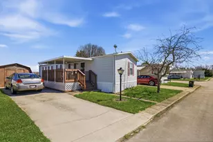 678 Robinson Rd SE, Washington Court House, OH 43160 - Photo 1