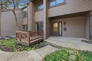 694 Tall Oaks Dr, Newark, OH 43055 - Photo 1