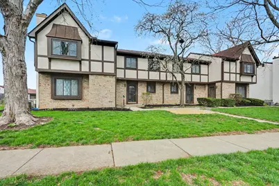 1914 Laramie Drive #26, Powell, OH 43065 - Photo 1