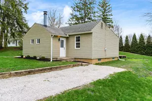 932 Montgomery Rd NE, Newark, OH 43055 - Photo 1