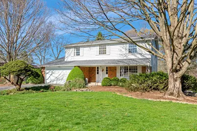 908 Clubview Boulevard N, Columbus, OH 43235 - Photo 1