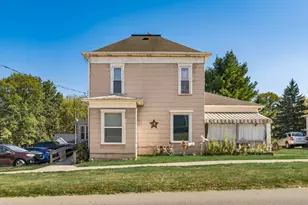 119 E Main St, Centerburg, OH 43011 - Photo 1