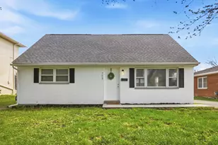 758 Demorest Rd, Columbus, OH 43204 - Photo 1