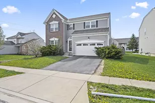 1571 Fox Fire Dr, Marysville, OH 43040 - Photo 1