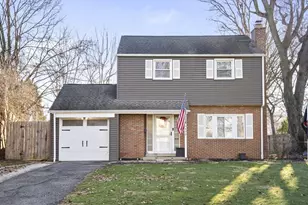 4896 Elks Dr, Columbus, OH 43214 - Photo 1