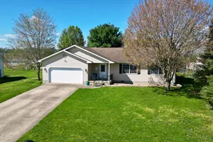58 Custer Dr, Chillicothe, OH 45601 - Photo 1