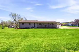 106 Gordon Dr, Chillicothe, OH 45601 - Photo 1