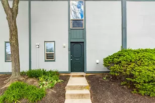 1030 Galliton Ct, Columbus, OH 43220 - Photo 1