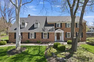 4726 Bayford Ct, Columbus, OH 43220 - Photo 1