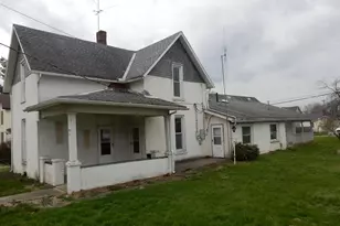 130 W Main St, Centerburg, OH 43011 - Photo 1
