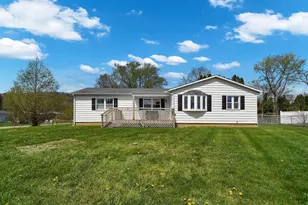 3188 Cypress Bend Dr, Newark, OH 43055 - Photo 1