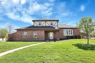 6347 Mound View Pl, Grove City, OH 43123 - Photo 1