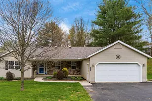 1664 Apple Valley Dr, Howard, OH 43028 - Photo 1