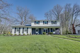 1570 Oakview Dr, Columbus, OH 43235 - Photo 1