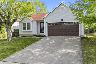 7394 Harbour Town Dr, Pickerington, OH 43147 - Photo 1