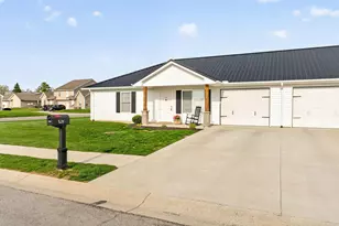 1611 Wright St, Bellefontaine, OH 43311 - Photo 1