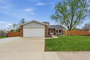 510 Supreme Ct, Delaware, OH 43015 - Photo 1