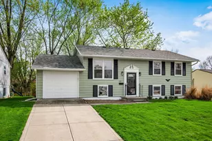 207 Richards Dr, Delaware, OH 43015 - Photo 1