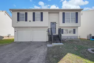 381 Chatterly Ln, Columbus, OH 43207 - Photo 1
