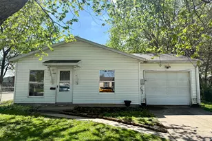 1060 Capri Dr, Marion, OH 43302 - Photo 1