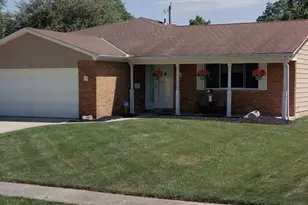 2731 Cherry Tree Ct, Grove City, OH 43123 - Photo 1