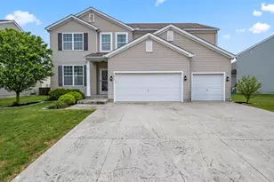 204 Honey Locust Ln, Commercial Point, OH 43116 - Photo 1
