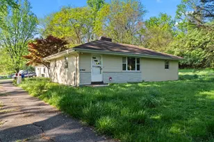 2655 Mock Rd, Columbus, OH 43219 - Photo 1