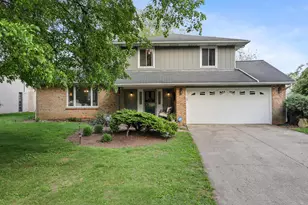 992 Conestoga Dr, Columbus, OH 43213 - Photo 1