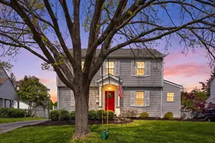 1632 Grenoble Rd, Columbus, OH 43221 - Photo 1