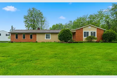 2500 W Choctaw Drive, London, OH 43140 - Photo 1