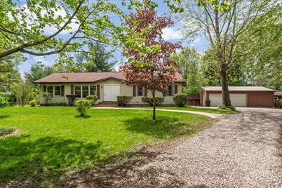 275 N Parkway Drive, Delaware, OH 43015 - Photo 1
