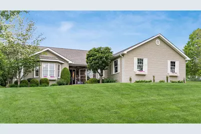 2770 Ash Meadows Boulevard, Zanesville, OH 43701 - Photo 1