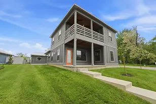 55 East St, Buckeye Lake, OH 43008 - Photo 1