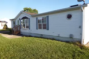 422 Lockbay Rd, Commercial Point, OH 43116 - Photo 1